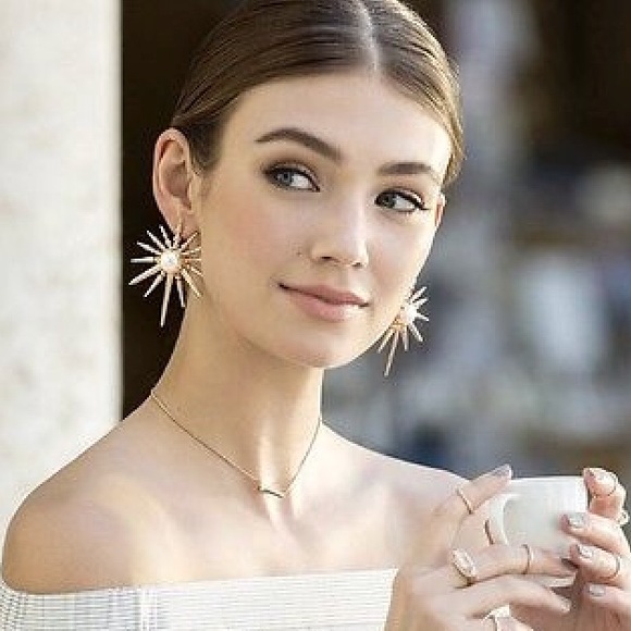 Sayers Kendra Scott Earrings Pearl 
